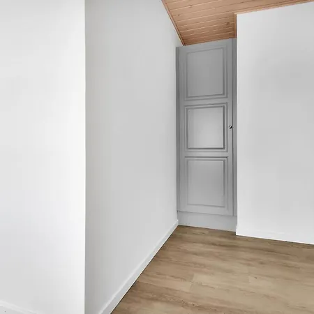 Awesome In Lkken With 3 Bedrooms *